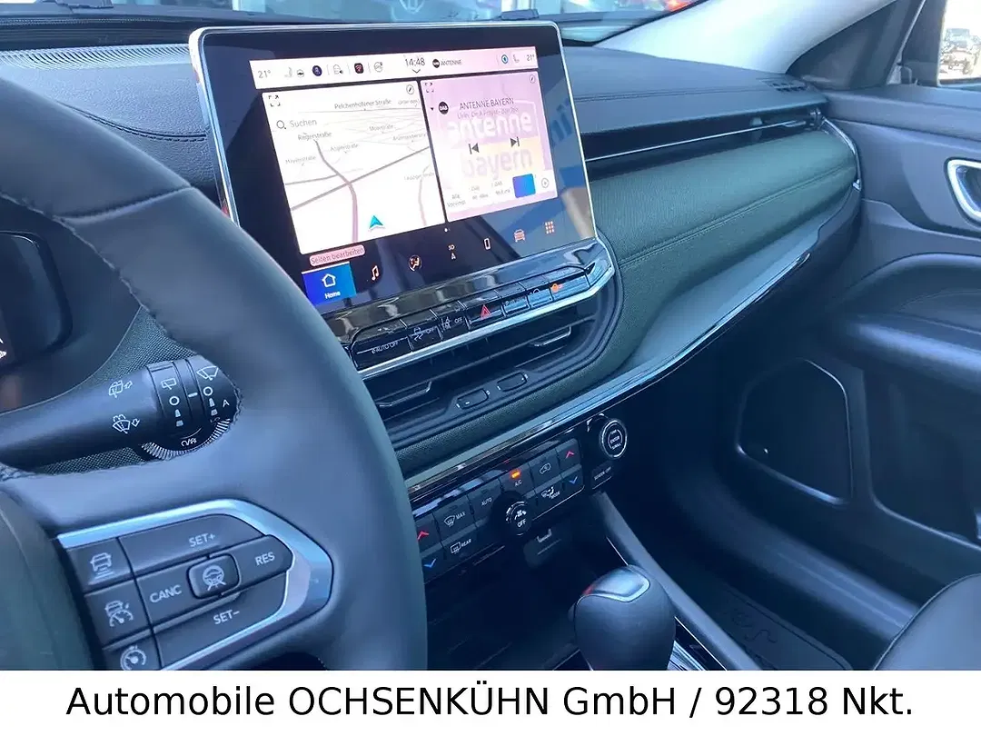 Jeep Compass - Thumbnail 9
