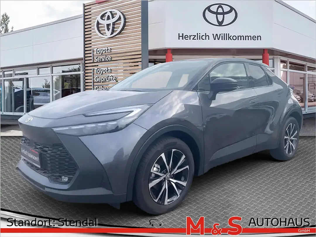 Toyota C-HR - Thumbnail 1