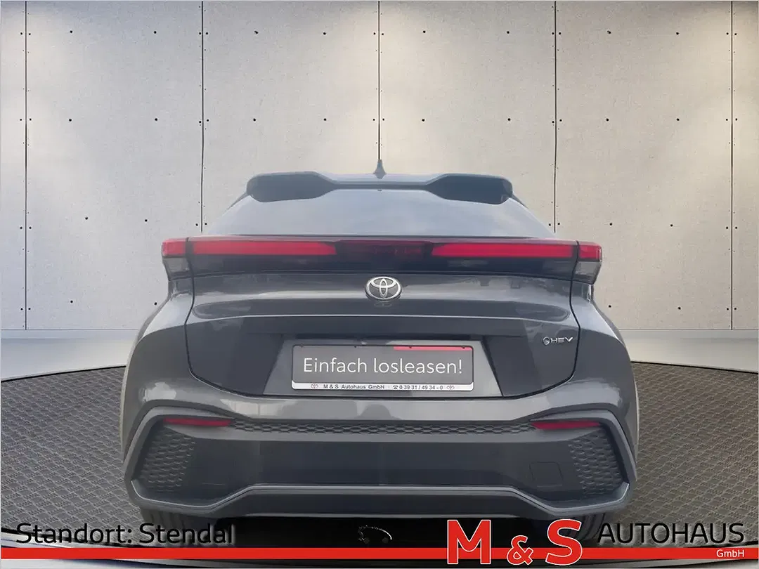 Toyota C-HR - Thumbnail 5