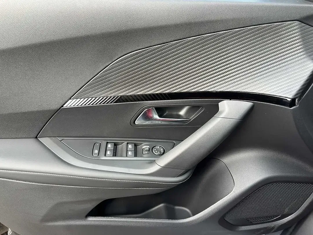 Peugeot 2008 - Thumbnail 10