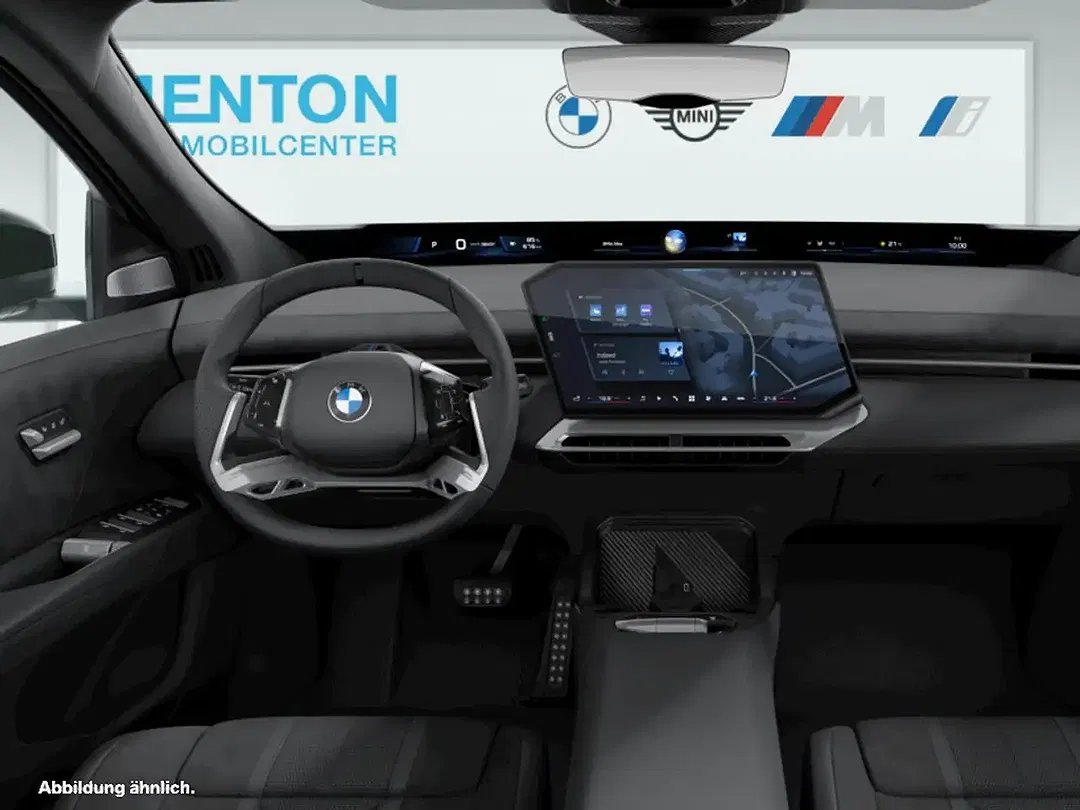 BMW iX3 - Thumbnail 4