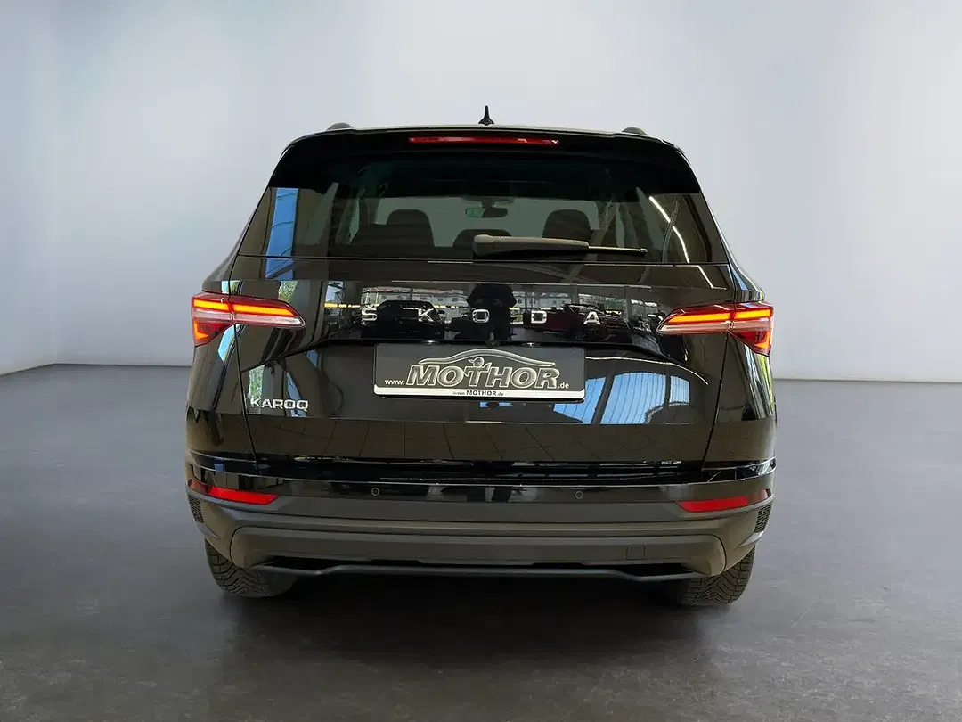 Skoda Karoq - Thumbnail 3