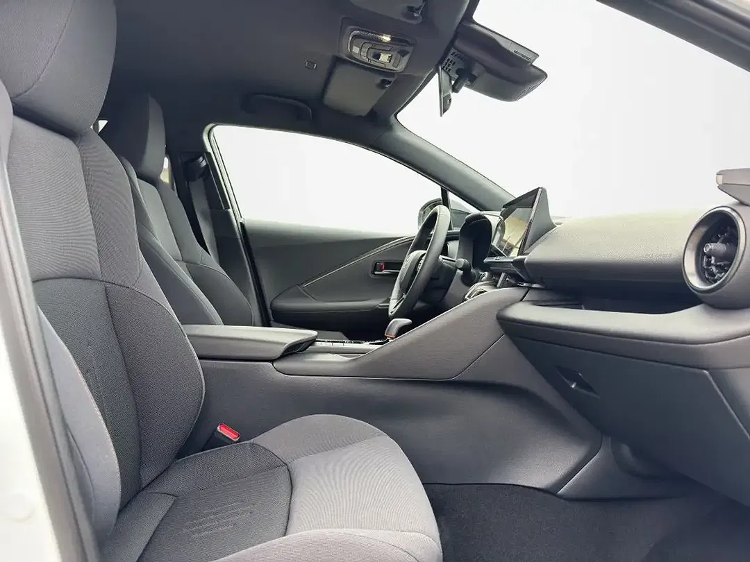 Toyota C-HR - Thumbnail 15