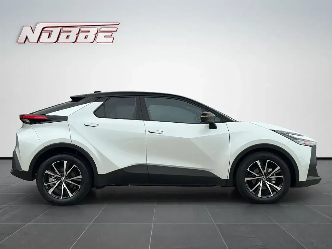 Toyota C-HR - Thumbnail 6
