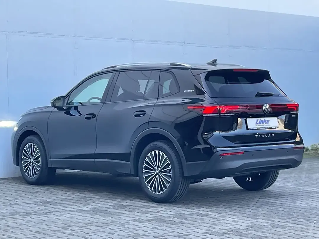 Volkswagen Tiguan - Thumbnail 7