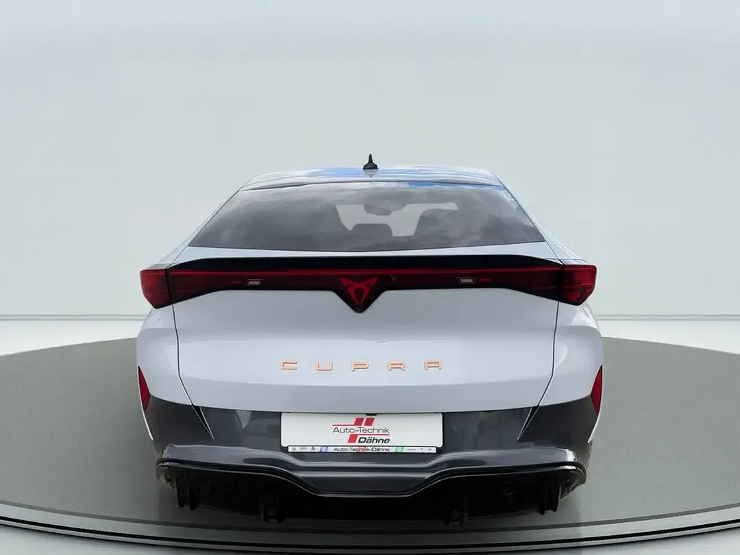 CUPRA Tavascan - Thumbnail 5