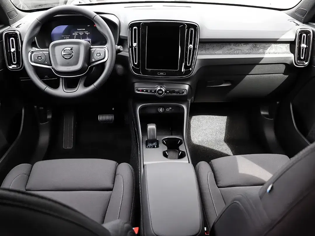 Volvo EX40 - Thumbnail 5