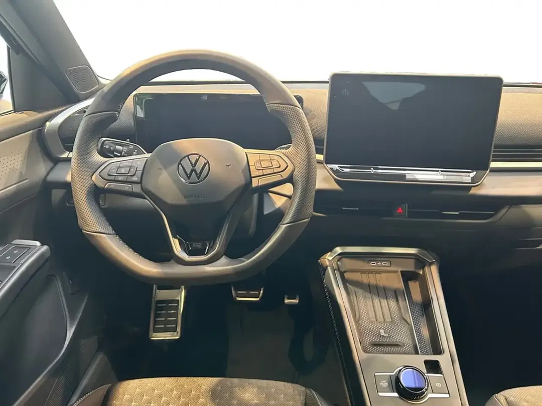 Volkswagen T-Roc - Thumbnail 10