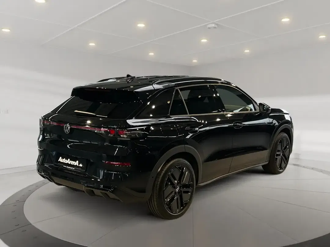 Volkswagen T-Roc - Thumbnail 2