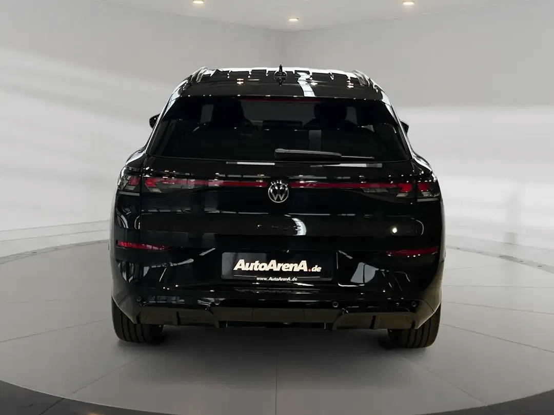 Volkswagen T-Roc - Thumbnail 4