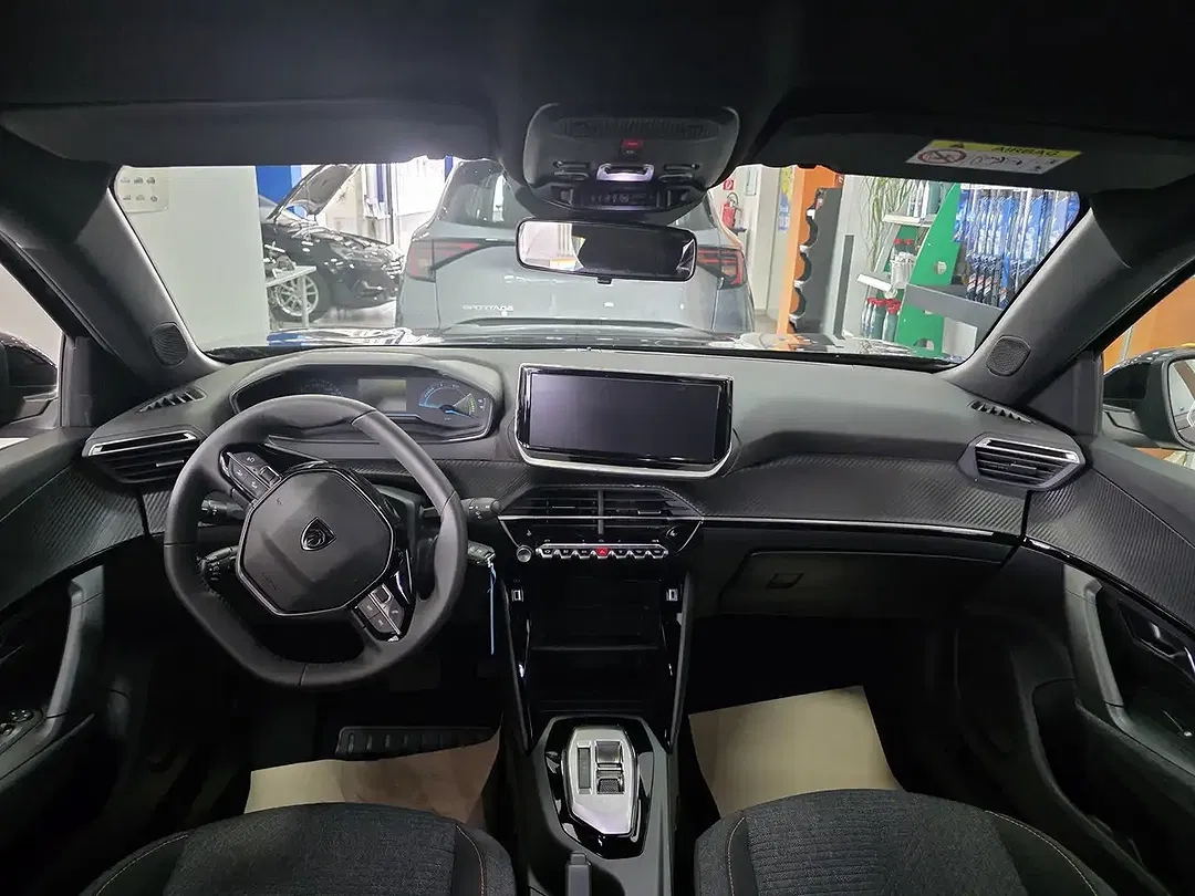 Peugeot 2008 - Thumbnail 11
