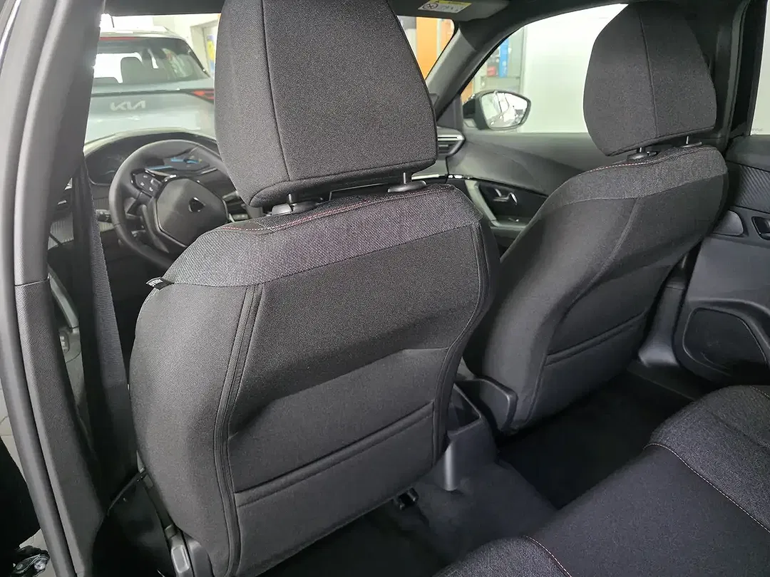 Peugeot 2008 - Thumbnail 13