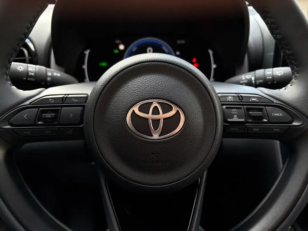 Toyota Yaris Cross - Thumbnail 11