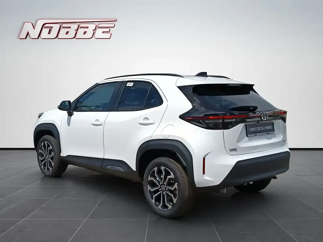 Toyota Yaris Cross - Thumbnail 3