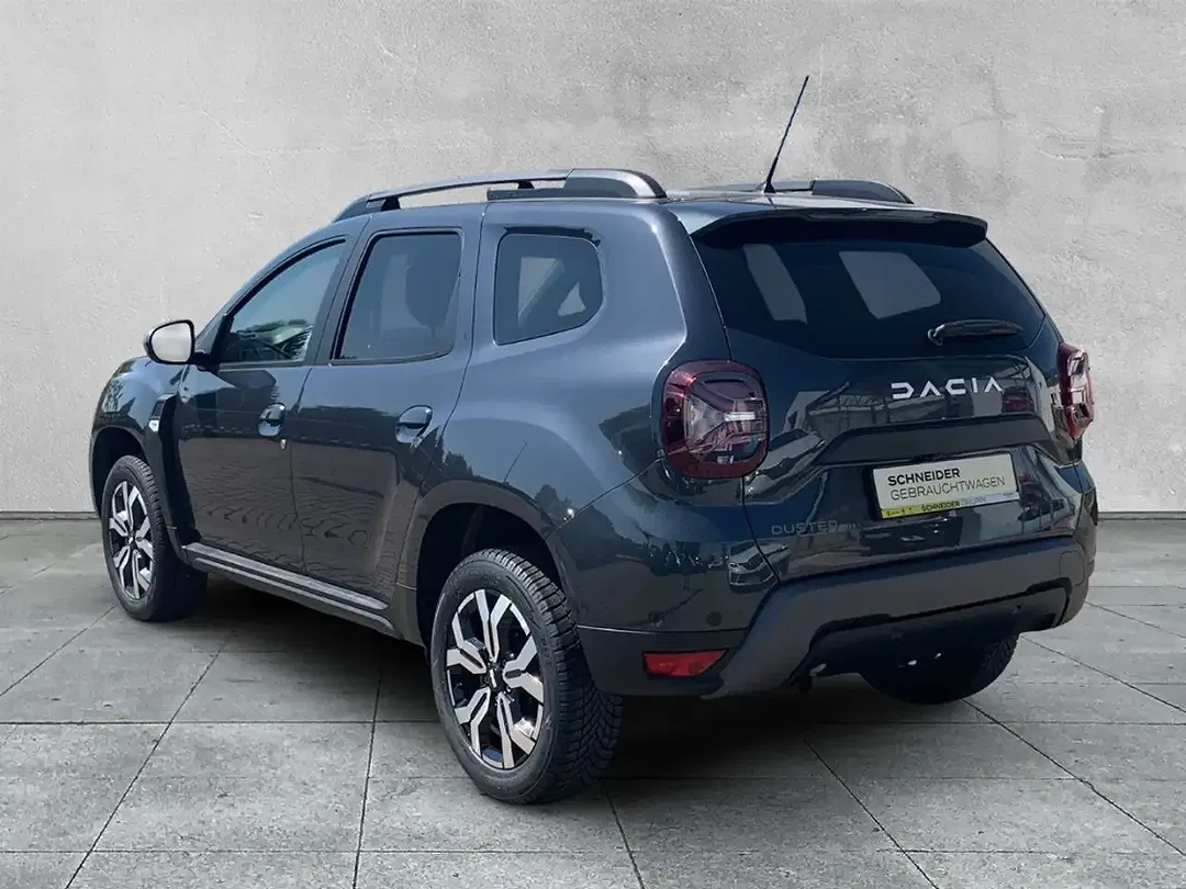 Dacia Duster - Thumbnail 3