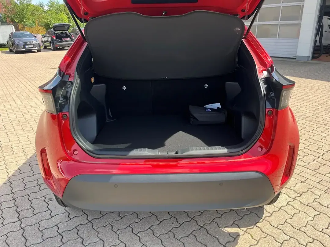 Toyota Yaris Cross - Thumbnail 7