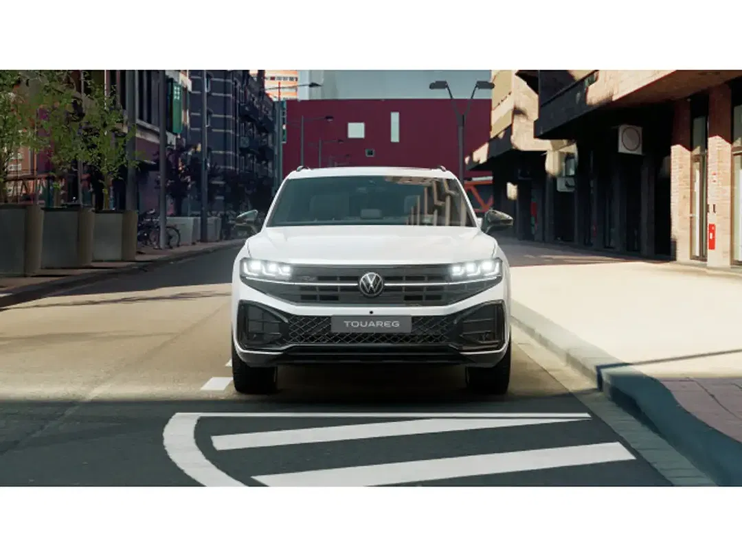 Volkswagen Touareg - Thumbnail 2