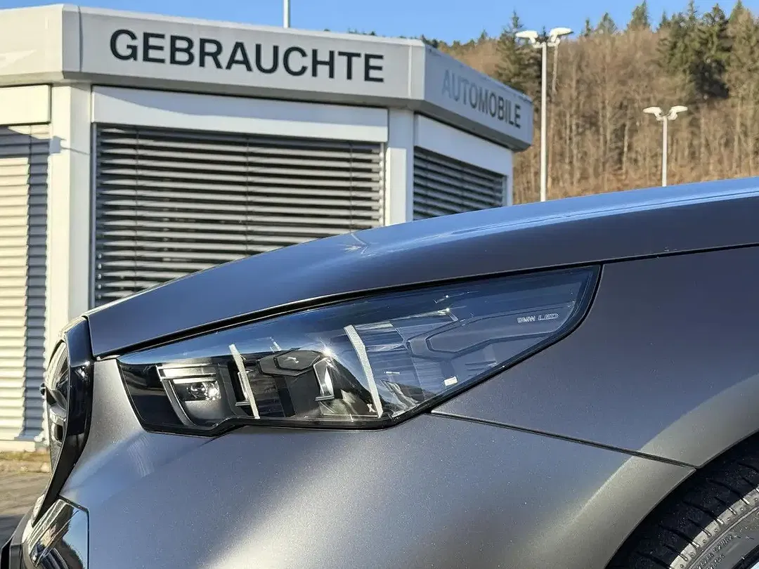BMW i5 - Thumbnail 9