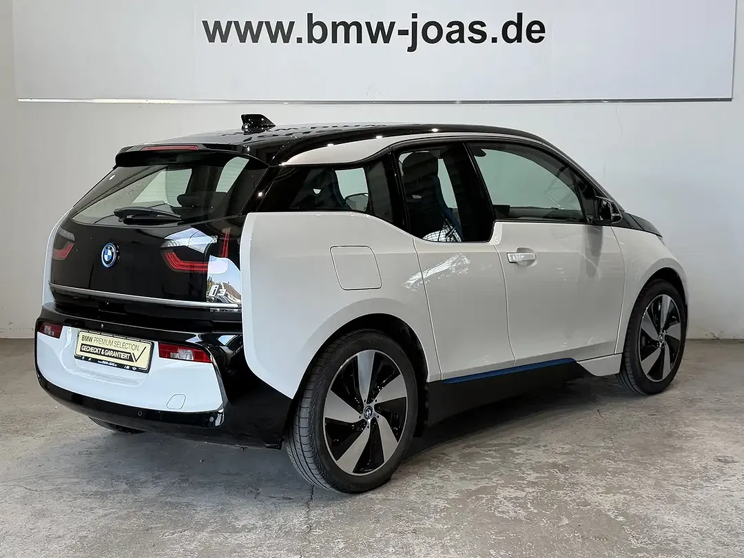 BMW i3 - Thumbnail 13