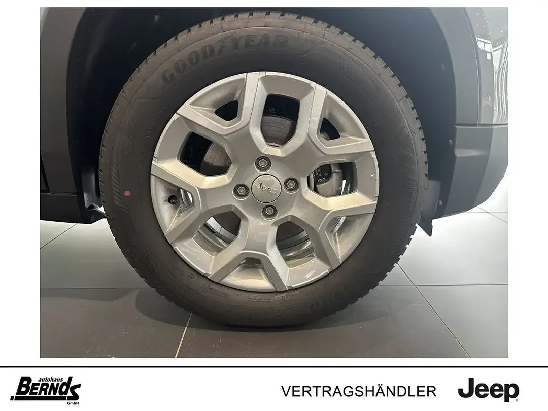 Jeep Avenger 1.2 e-Hybrid AUT Altitude - foto 12