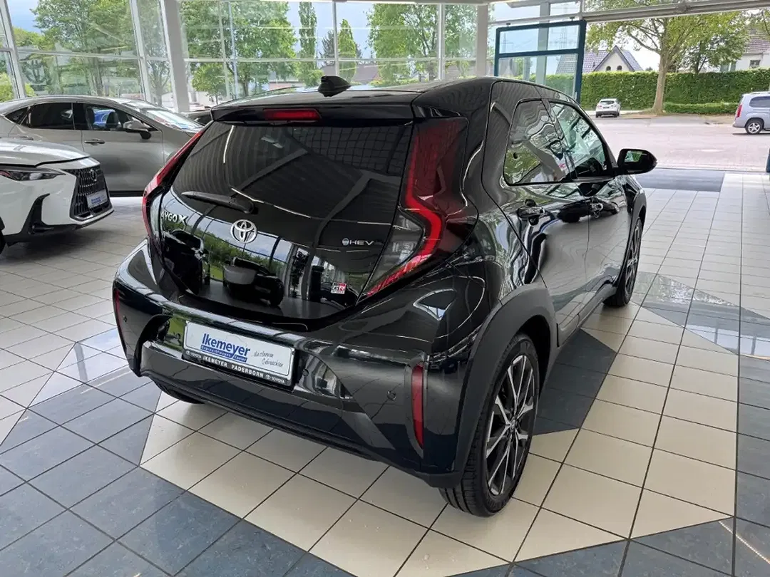 Toyota Aygo X - Thumbnail 3