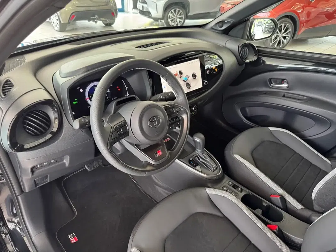 Toyota Aygo X - Thumbnail 9