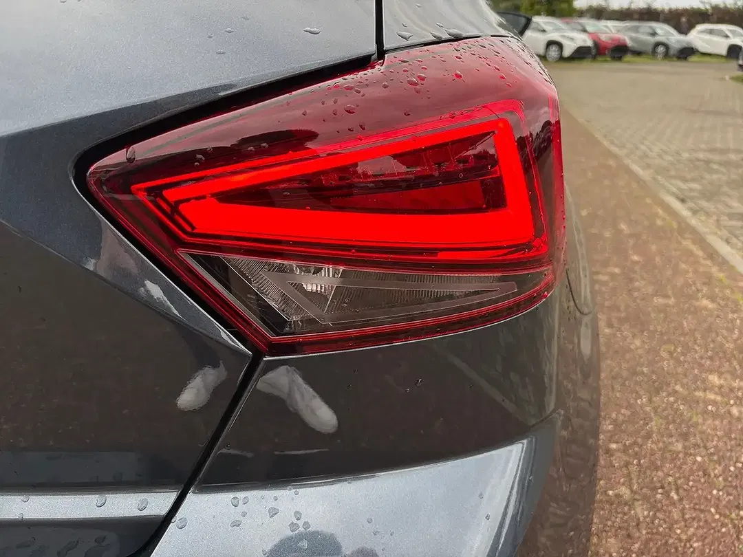 SEAT Ibiza - Thumbnail 7