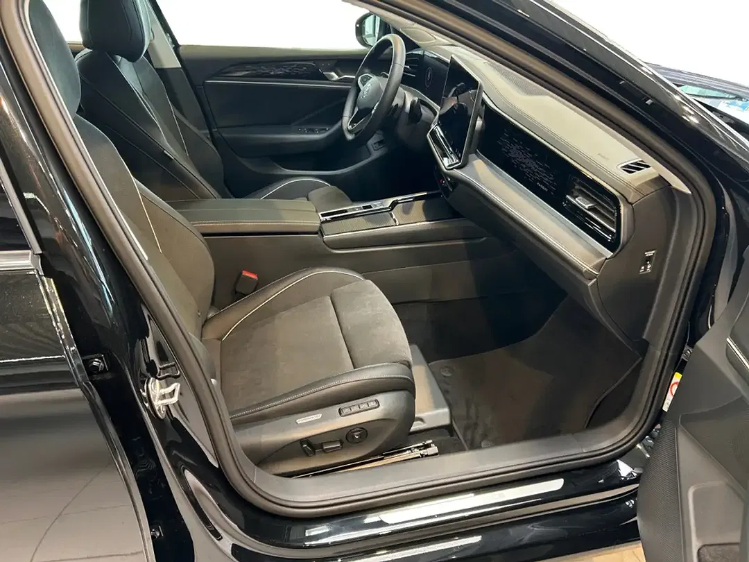 Volkswagen Passat Variant - Thumbnail 8