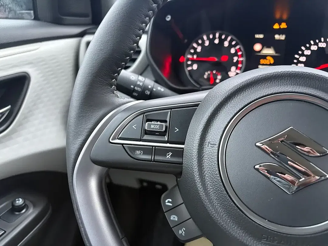 Suzuki Swift - Thumbnail 16