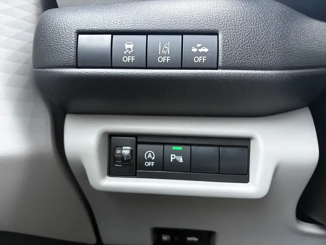 Suzuki Swift - Thumbnail 18