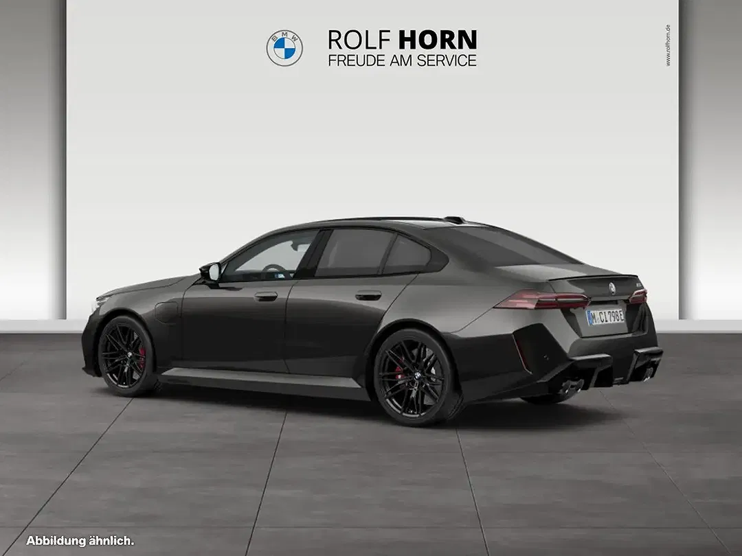 BMW M5 - Thumbnail 6
