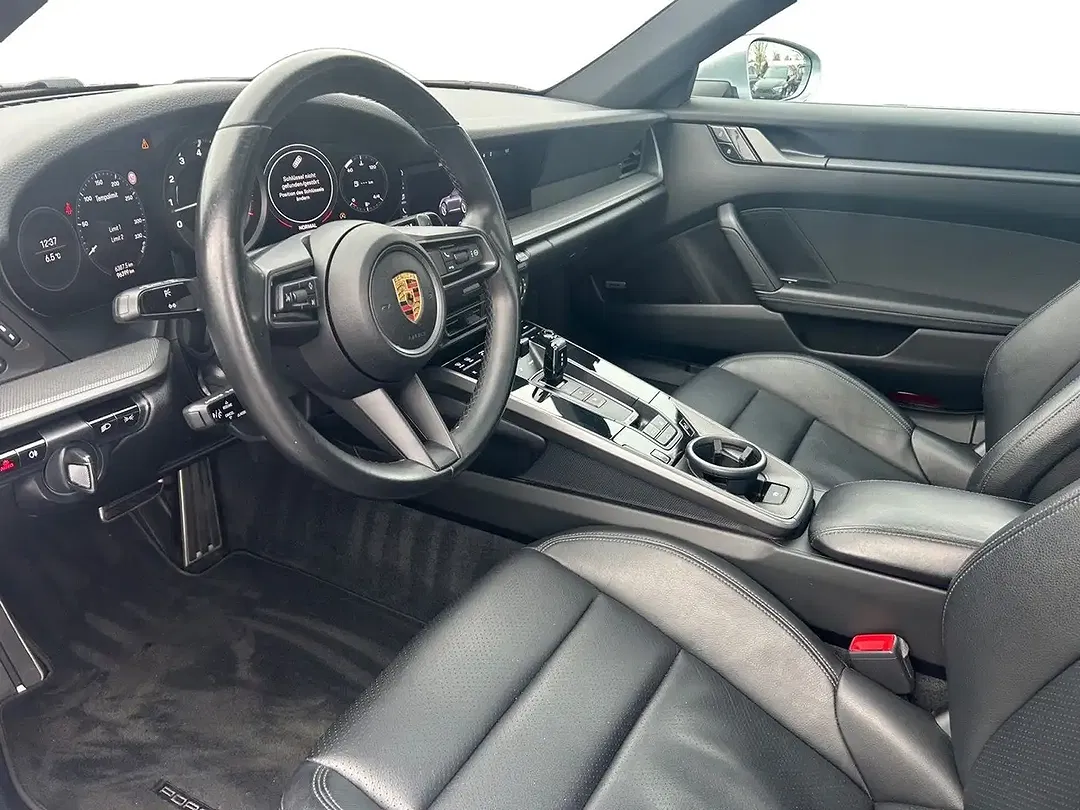 Porsche 911 - Thumbnail 10
