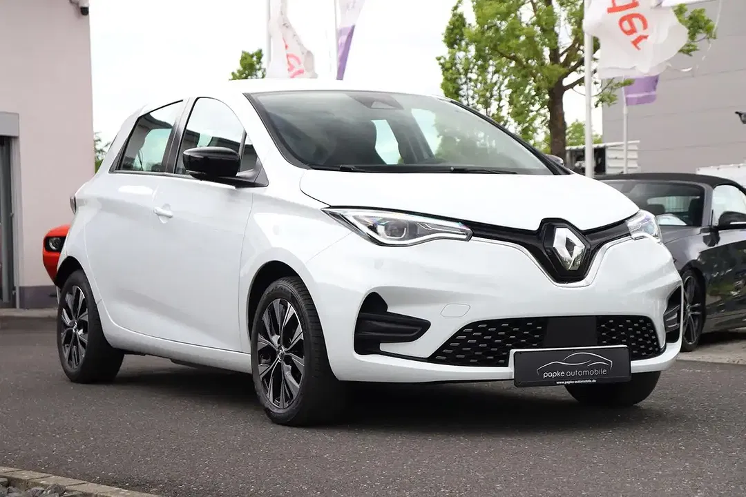 Renault ZOE - Thumbnail 3