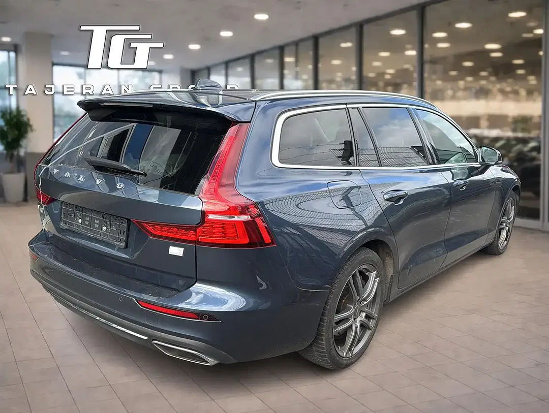 Volvo V60 - Thumbnail 3