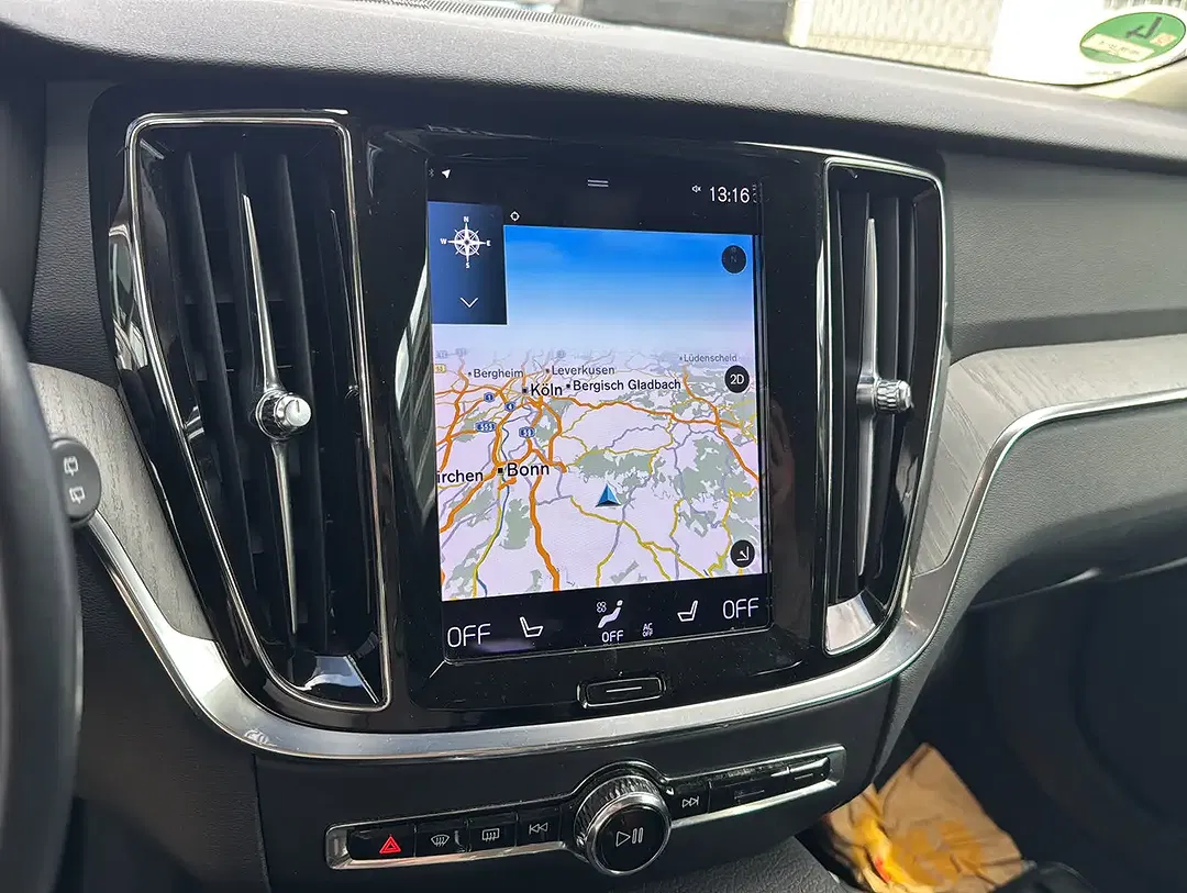 Volvo V60 - Thumbnail 5