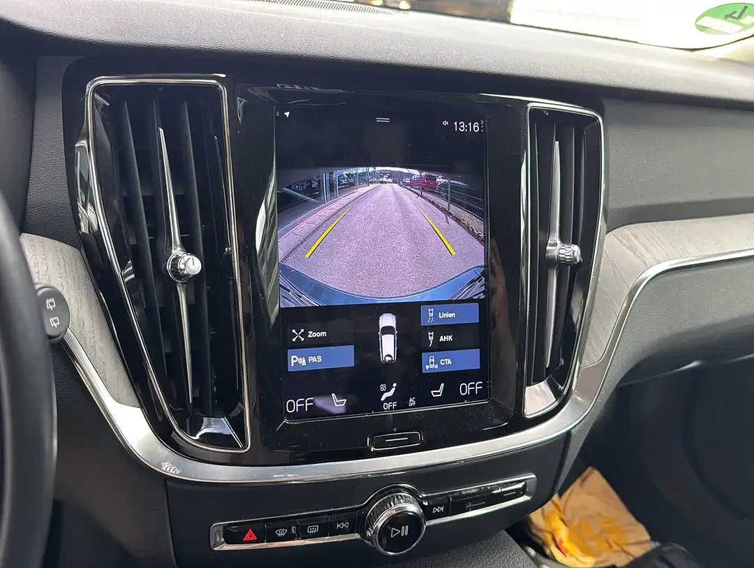 Volvo V60 - Thumbnail 6