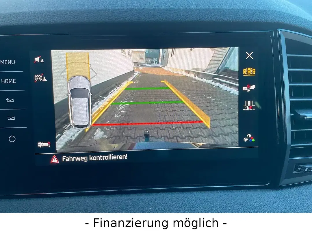 Skoda Karoq - Thumbnail 12