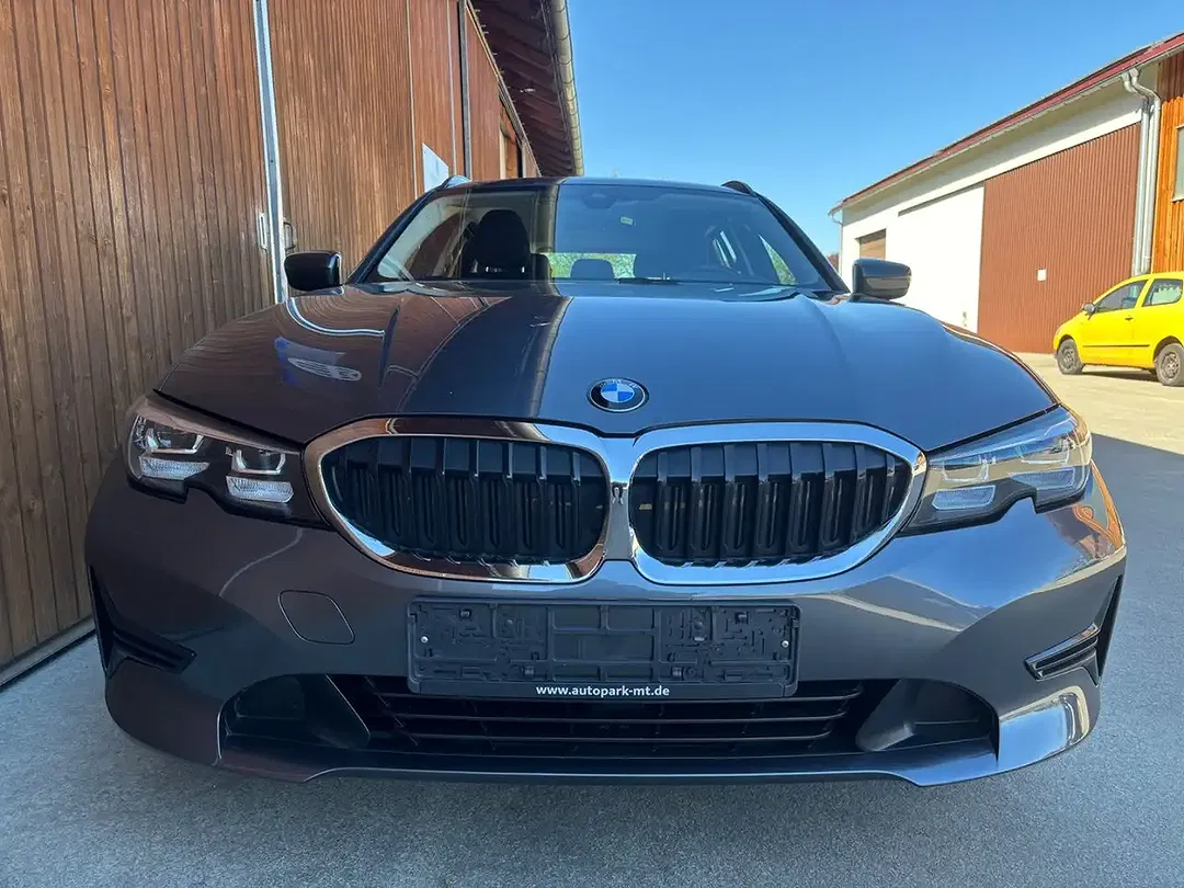 BMW 320 AUT Touring - foto 2