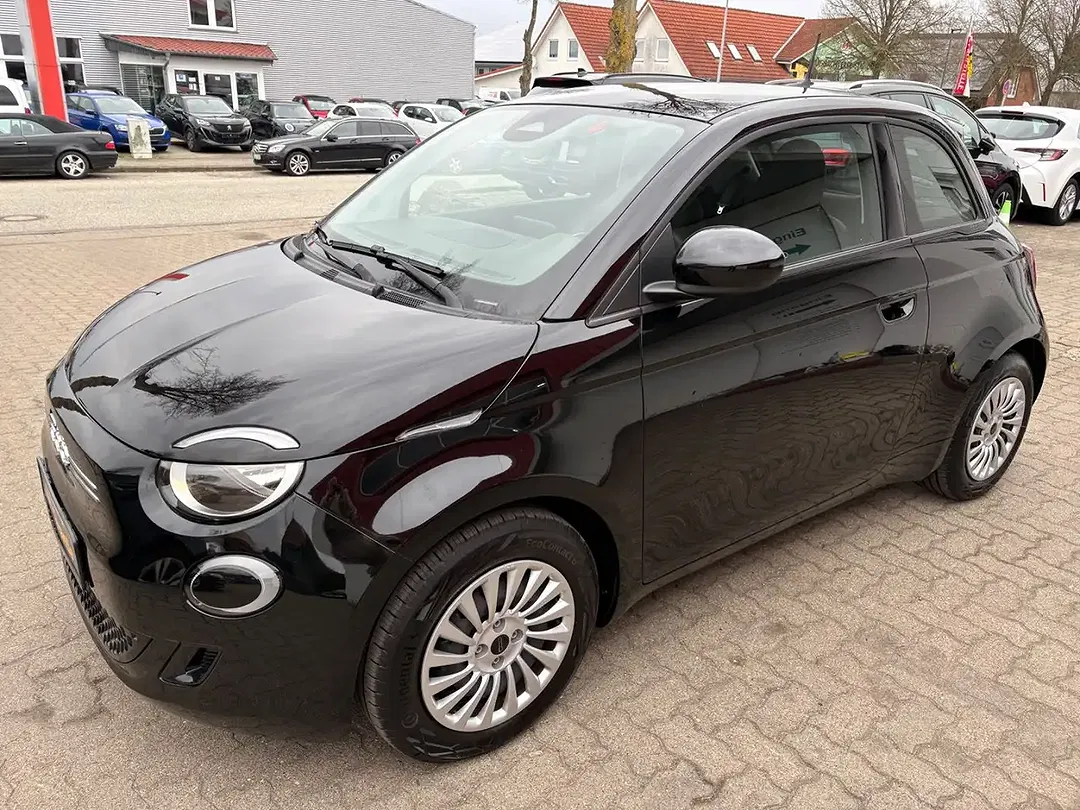 Fiat 500e - Thumbnail 2