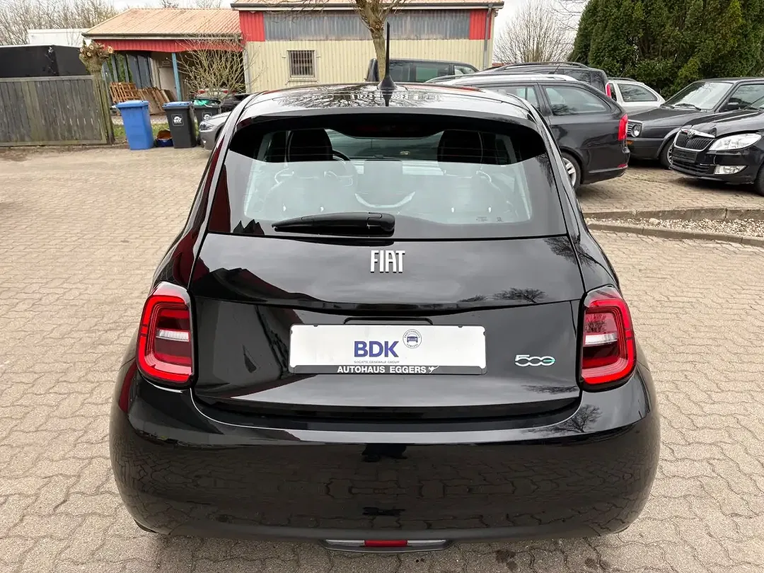 Fiat 500e - Thumbnail 6