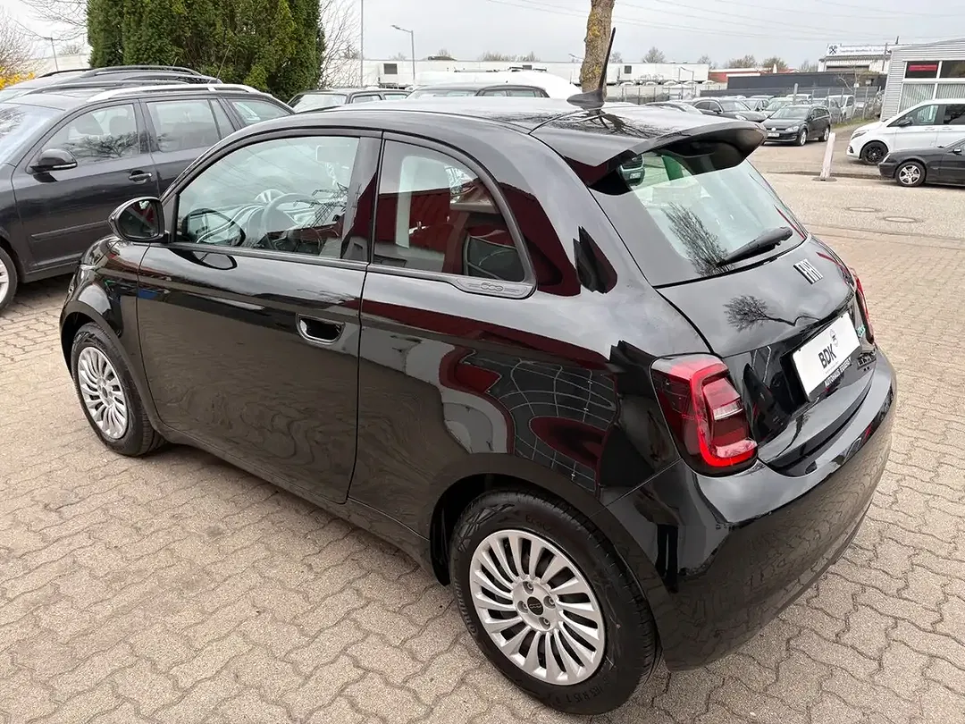 Fiat 500e - Thumbnail 7