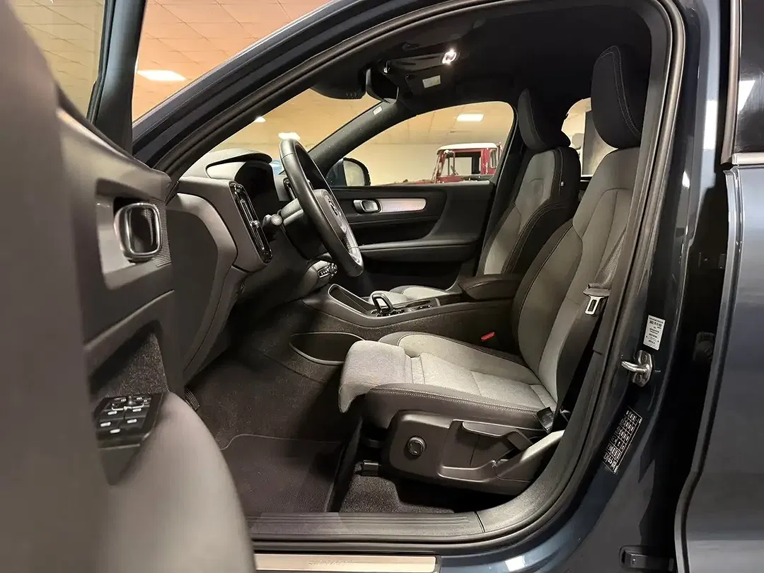 Volvo XC40 - Thumbnail 10