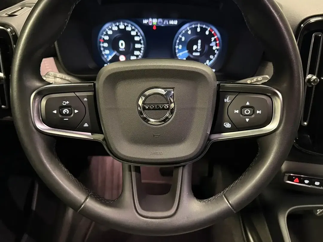 Volvo XC40 - Thumbnail 13