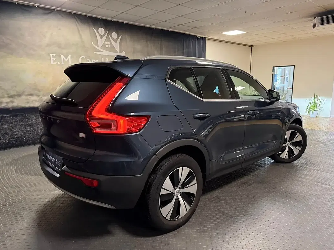 Volvo XC40 - Thumbnail 4