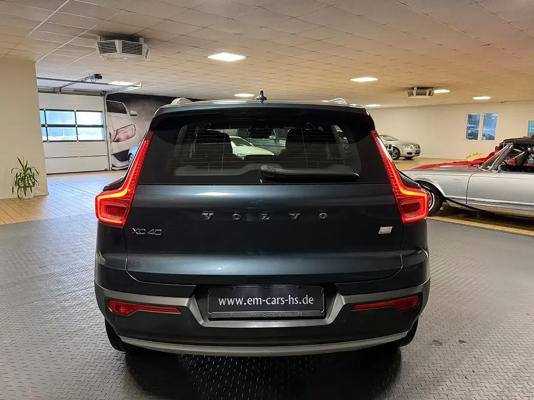Volvo XC40 - Thumbnail 5