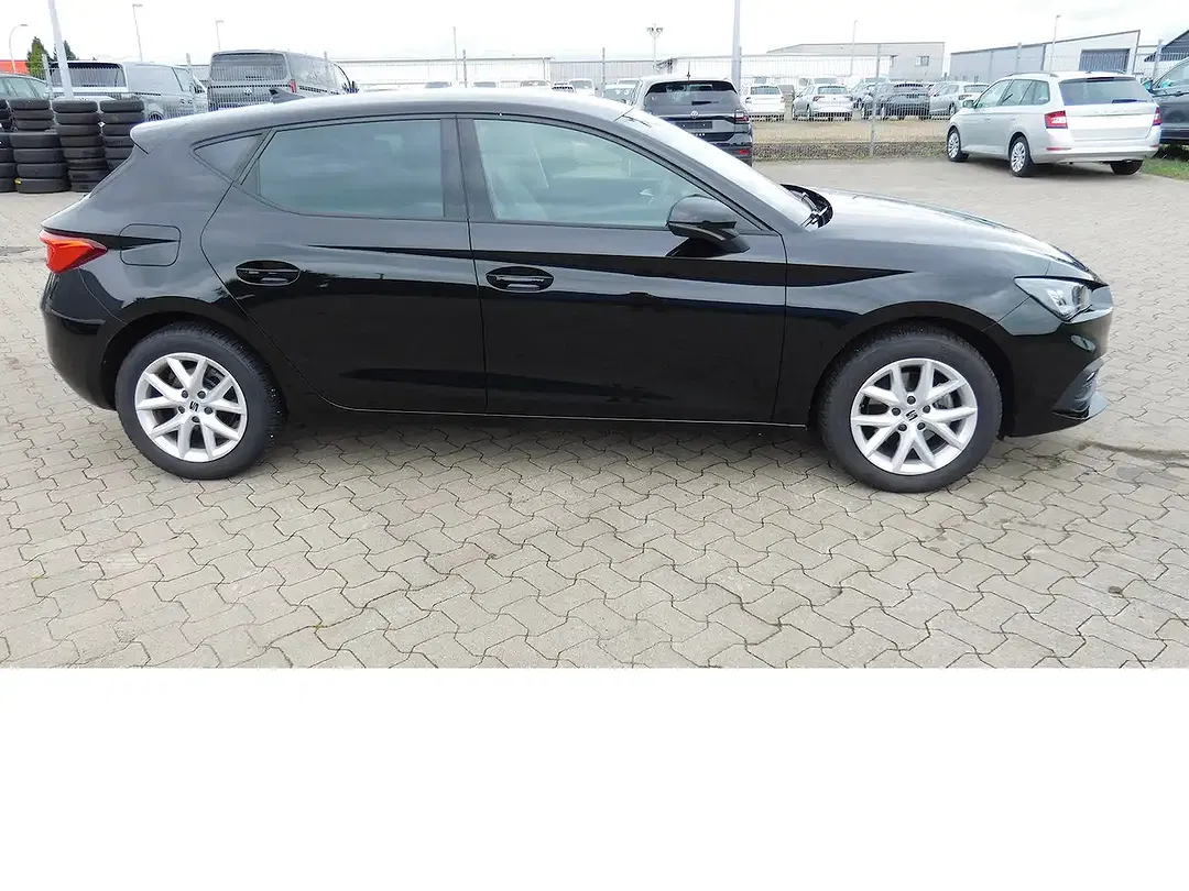 SEAT Leon - Thumbnail 2