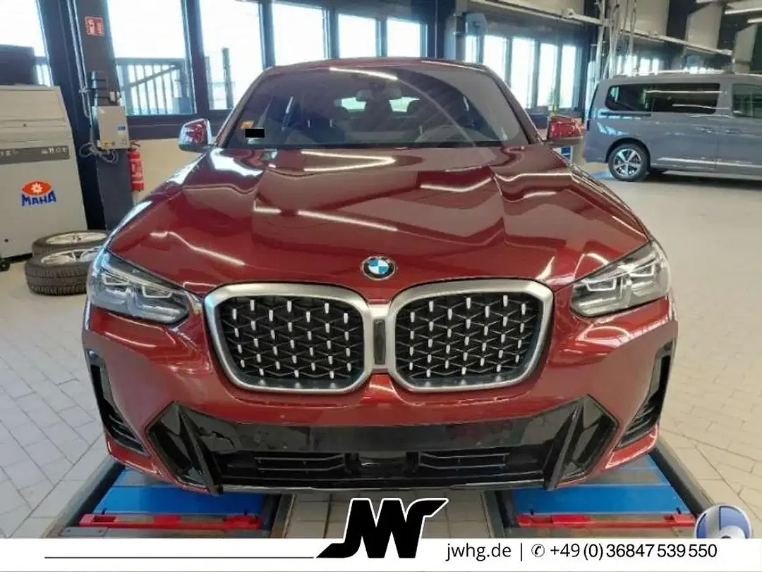 BMW X4 - Thumbnail 4
