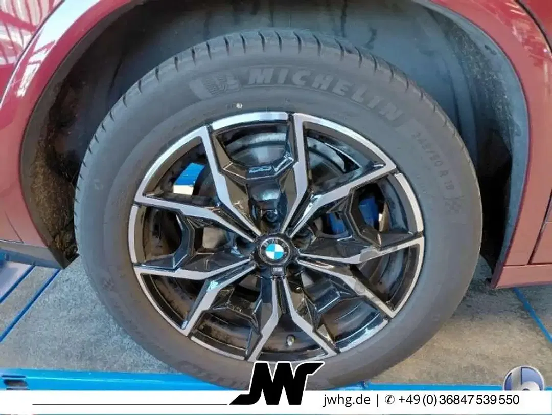 BMW X4 - Thumbnail 5