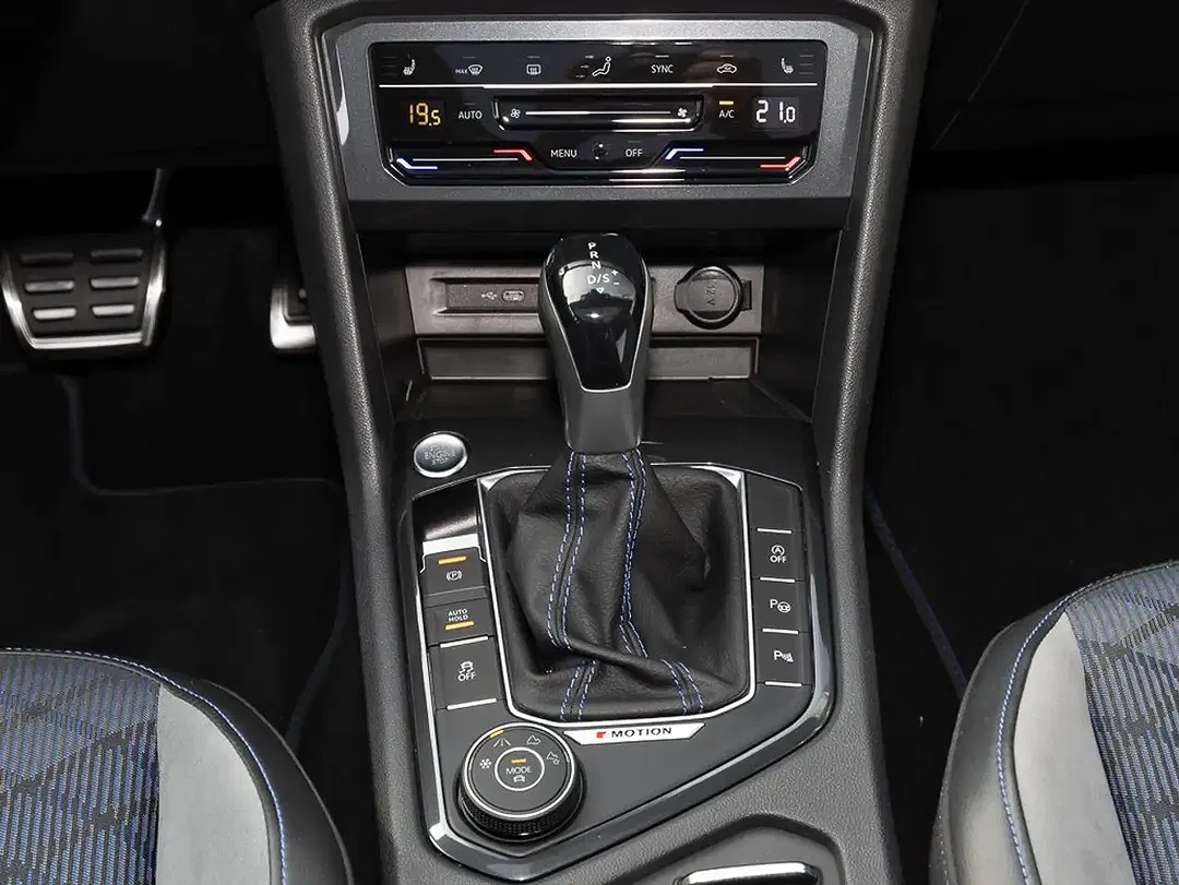 Volkswagen Tiguan - Thumbnail 10