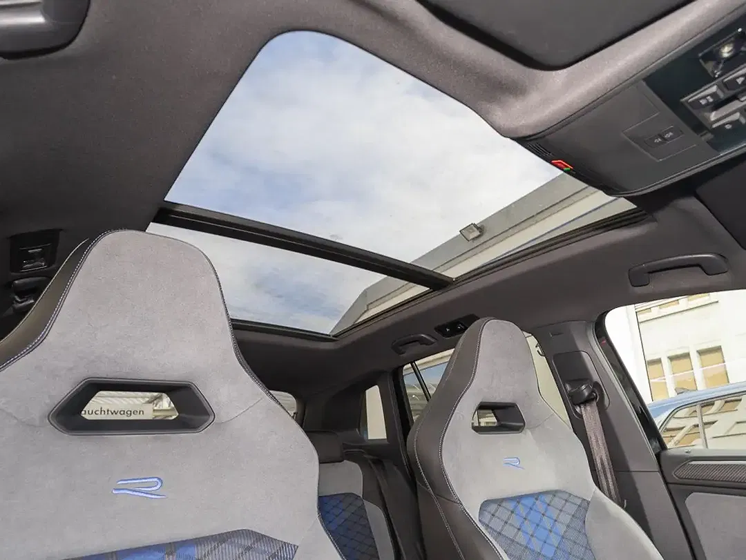 Volkswagen Tiguan - Thumbnail 14